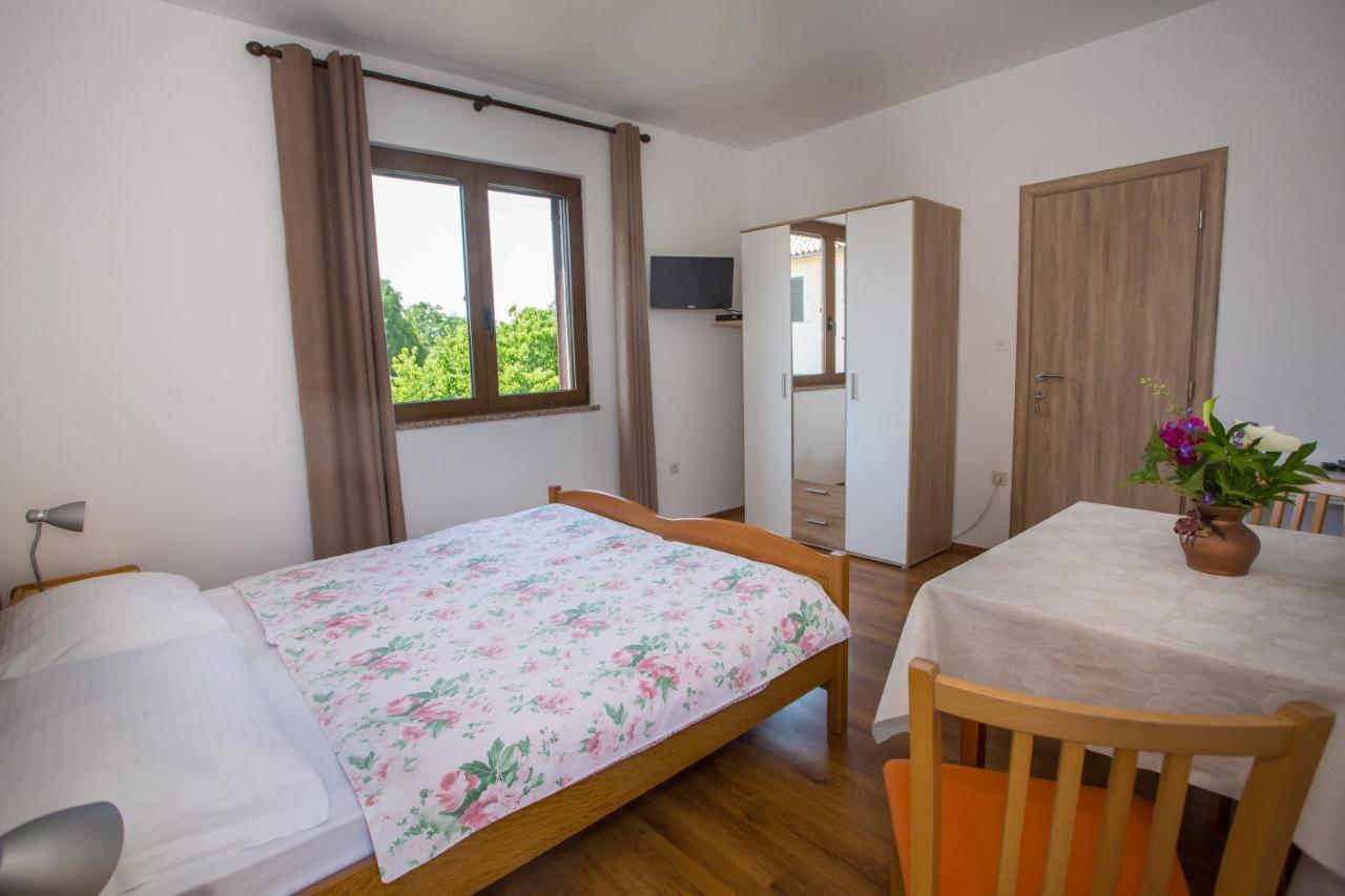 Apartment Anna Пореч Екстериор снимка